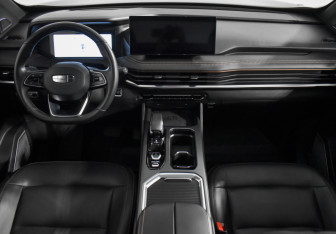 Подержанный автомобиль Geely Okavango 2023 года (16 фото)