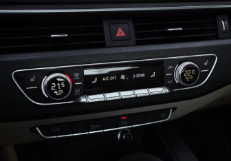 Подержанный автомобиль Audi A5 Coupe 2018 года (22 фото)