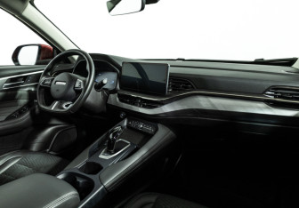 Подержанный автомобиль Haval F7x 2023 года (9 фото)