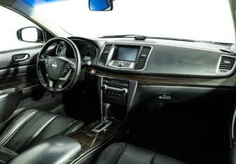 Подержанный автомобиль Nissan Teana 2012 года (9 фото)