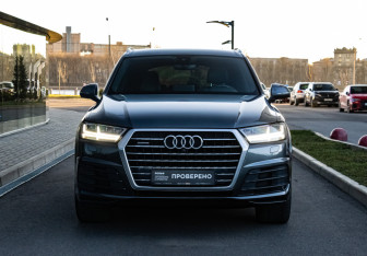 Подержанный автомобиль Audi Q7 2018 года (6 фото)