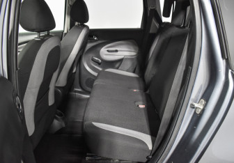 Подержанный автомобиль Citroen C3 Picasso 2009 года (11 фото)