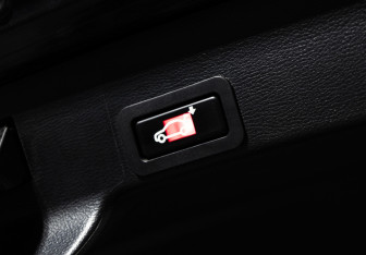 Подержанный автомобиль BMW X6 2013 года (25 фото)