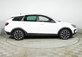 Подержанный автомобиль LADA (ВАЗ) Vesta Wagon 2024 года (4 фото)