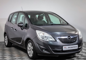 Подержанный автомобиль Opel Meriva 2011 года (3 фото)