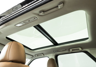 Подержанный автомобиль Changan CS95 2022 года (21 фото)