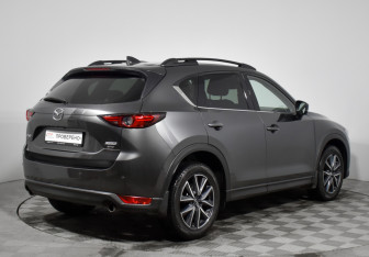 Подержанный автомобиль Mazda CX-5 2019 года (5 фото)