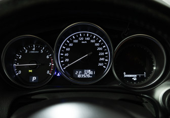 Подержанный автомобиль Mazda CX-5 2014 года (12 фото)