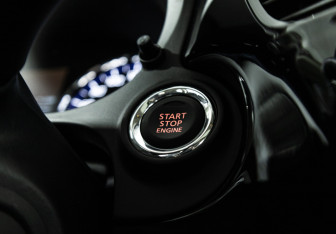 Подержанный автомобиль Mitsubishi Outlander 2022 года (19 фото)