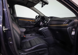 Подержанный автомобиль Honda CR-V 2017 года (24 фото)