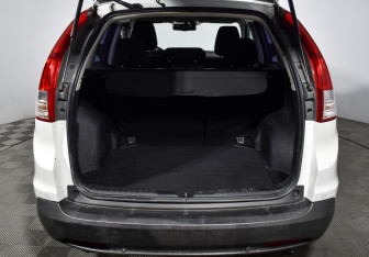 Подержанный автомобиль Honda CR-V 2013 года (20 фото)