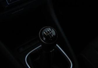 Подержанный автомобиль Volkswagen Golf Hatchback 2012 года (13 фото)