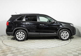 Подержанный автомобиль Kia Sorento 2019 года (4 фото)