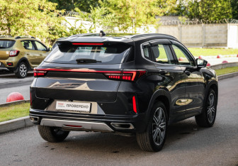 Подержанный автомобиль Exeed LX 2022 года (6 фото)