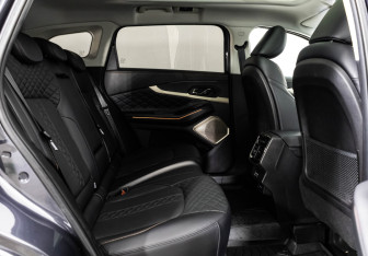 Подержанный автомобиль Exeed TXL 2022 года (28 фото)