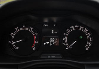 Подержанный автомобиль Skoda Rapid Liftback 2020 года (13 фото)