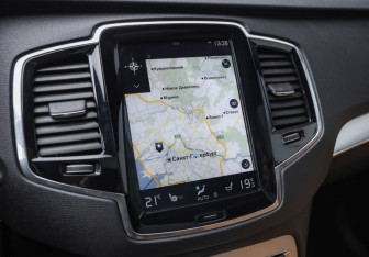 Подержанный автомобиль Volvo XC90 2019 года (18 фото)