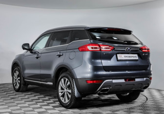 Подержанный автомобиль Geely Atlas 2021 года (7 фото)