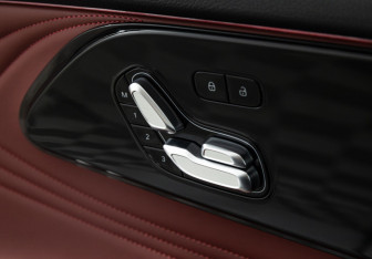 Подержанный автомобиль Exeed RX 2023 года (16 фото)