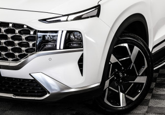 Подержанный автомобиль Hyundai Santa Fe 2020 года (10 фото)