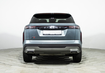 Подержанный автомобиль Jaecoo J7 2023 года (6 фото)