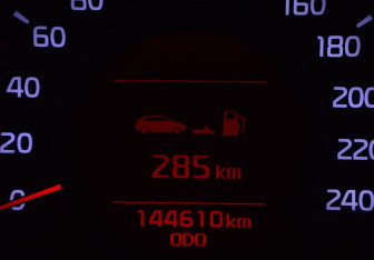 Подержанный автомобиль Kia Ceed Hatchback 2015 года (16 фото)