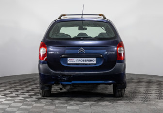 Подержанный автомобиль Citroen Xsara Picasso 2008 года (6 фото)