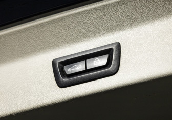 Подержанный автомобиль BMW X3 2018 года (28 фото)