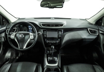 Подержанный автомобиль Nissan Qashqai 2016 года (13 фото)