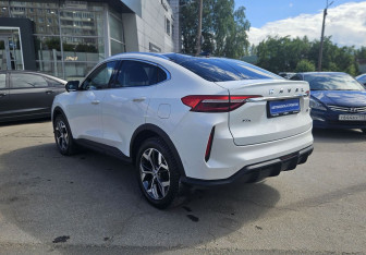 Подержанный автомобиль Haval F7x 2022 года (6 фото)