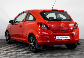 Подержанный автомобиль Opel Corsa 2007 года (7 фото)