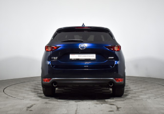 Подержанный автомобиль Mazda CX-5 2017 года (6 фото)