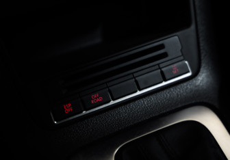 Подержанный автомобиль Volkswagen Tiguan 2009 года (14 фото)