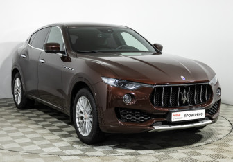 Подержанный автомобиль Maserati Levante 2016 года (3 фото)