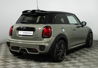 Подержанный автомобиль MINI Hatch 2019 года (5 фото)