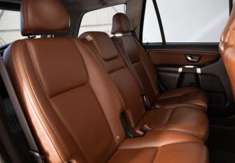 Подержанный автомобиль Volvo XC90 2008 года (12 фото)