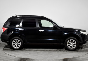 Подержанный автомобиль Subaru Forester Suv 2008 года (4 фото)