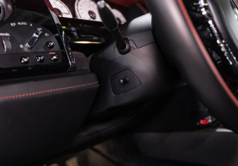 Подержанный автомобиль Rolls-Royce Wraith 2016 года (3 фото)