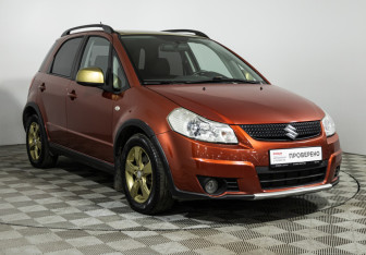 Подержанный автомобиль Suzuki SX4 Hatchback 2010 года (3 фото)