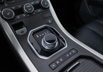 Подержанный автомобиль Land Rover Range Rover Evoque 2014 года (13 фото)