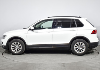 Подержанный автомобиль Volkswagen Tiguan 2018 года (8 фото)
