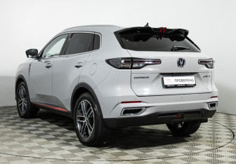 Подержанный автомобиль Changan UNI-S 2024 года (7 фото)