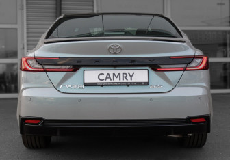 Новый Toyota Camry Sedan 2025 (5 фото)