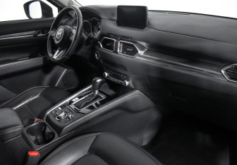 Подержанный автомобиль Mazda CX-5 2020 года (14 фото)