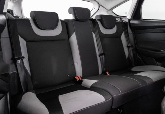 Подержанный автомобиль Ford Focus Hatchback 2012 года (20 фото)