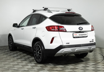Подержанный автомобиль FAW Besturn X80 2018 года (7 фото)