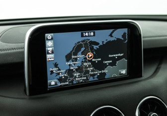 Подержанный автомобиль Kia Stinger 2018 года (16 фото)