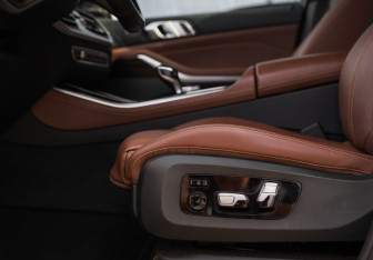 Подержанный автомобиль BMW X5 2019 года (30 фото)