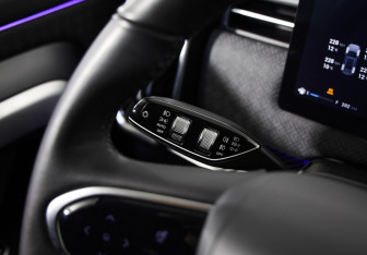 Подержанный автомобиль Jaecoo J7 2023 года (12 фото)