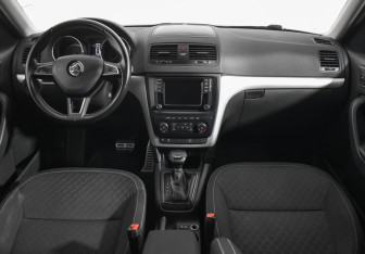 Подержанный автомобиль Skoda Yeti 2016 года (13 фото)